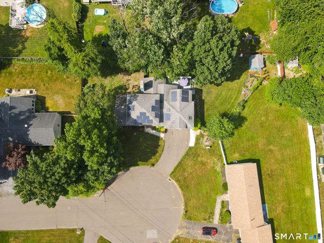 45 Carriage Lane, Milford, CT 06460