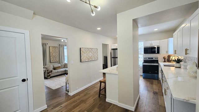 416 Main Page Court, Stoughton, WI 53589