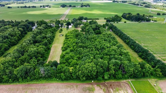 61384 Oak Road, South Bend, IN 46614