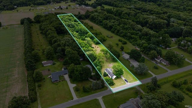 61384 Oak Road, South Bend, IN 46614