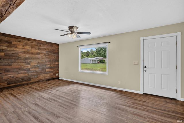 61384 Oak Road, South Bend, IN 46614