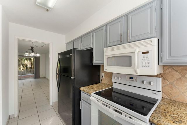 2344 W Settlers Way, The Woodlands, TX 77380