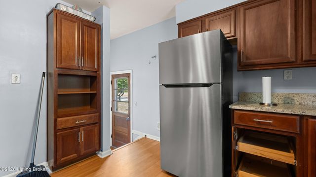 2904 Dale Ann Dr, Louisville, KY 40220