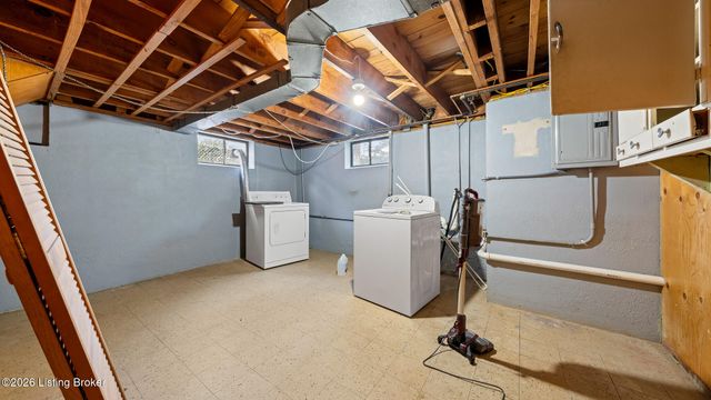 2904 Dale Ann Dr, Louisville, KY 40220