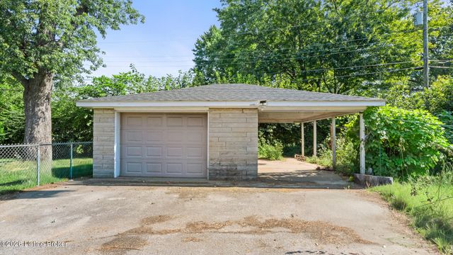 2904 Dale Ann Dr, Louisville, KY 40220