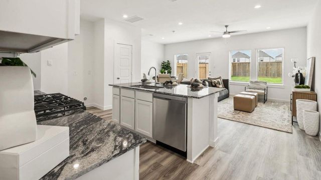 5822 Mainsfield Creek Lane, Houston, TX 77091