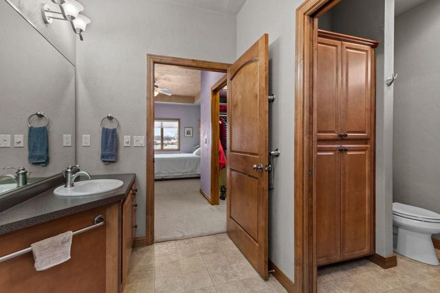 900 CLOVER COURT, Menasha, WI 54952