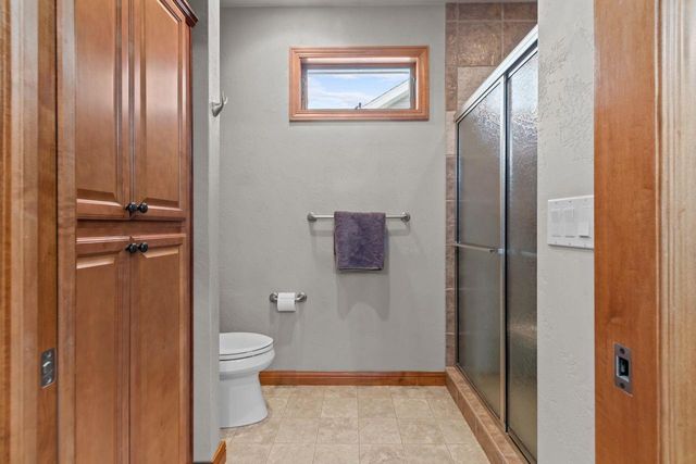 900 CLOVER COURT, Menasha, WI 54952