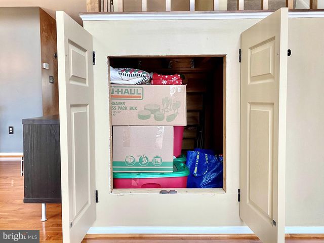 14135 BETSY ROSS LN, Centreville, VA 20121