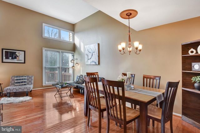 14135 BETSY ROSS LN, Centreville, VA 20121