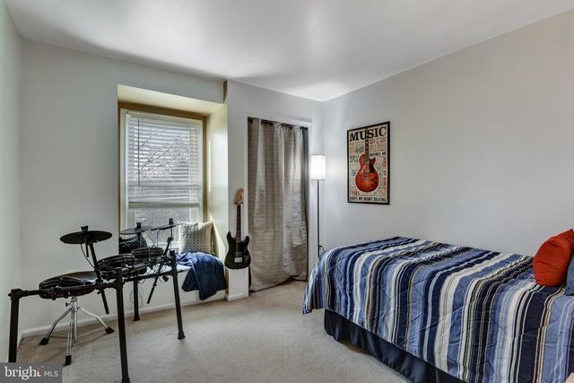 14135 BETSY ROSS LN, Centreville, VA 20121