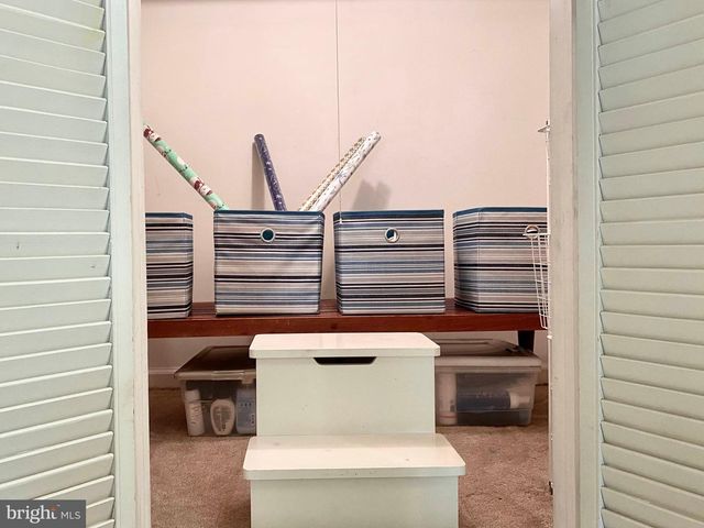 14135 BETSY ROSS LN, Centreville, VA 20121