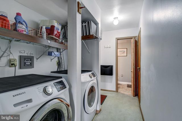 14135 BETSY ROSS LN, Centreville, VA 20121