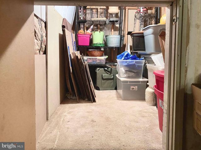 14135 BETSY ROSS LN, Centreville, VA 20121