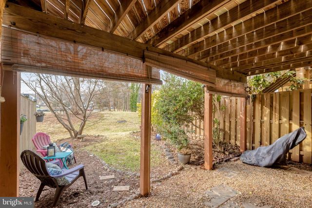 14135 BETSY ROSS LN, Centreville, VA 20121