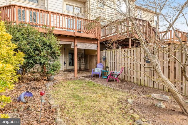 14135 BETSY ROSS LN, Centreville, VA 20121