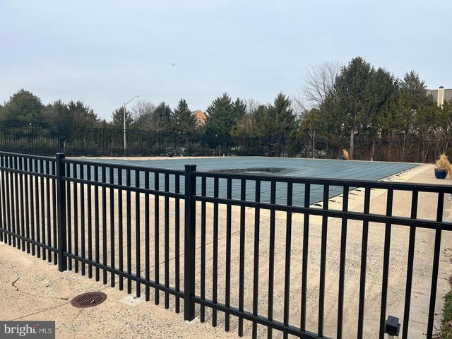 14135 BETSY ROSS LN, Centreville, VA 20121