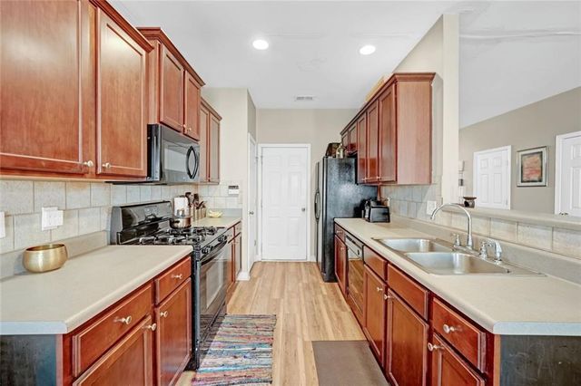 727 Celeste SW Lane, Atlanta, GA 30331