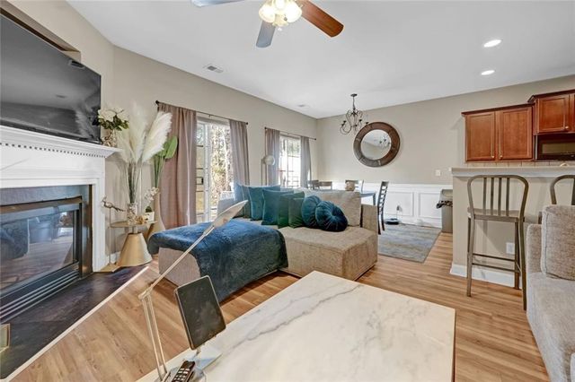 727 Celeste SW Lane, Atlanta, GA 30331