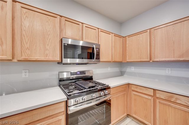 1008 Domnus ln Lane 201, Las Vegas, NV 89144