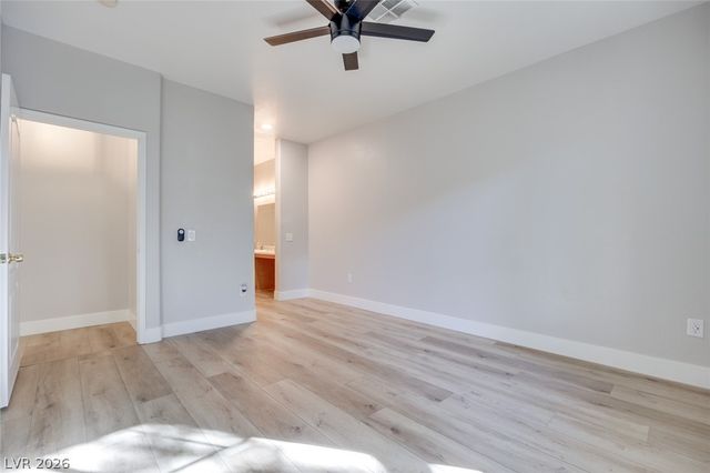 1008 Domnus ln Lane 201, Las Vegas, NV 89144