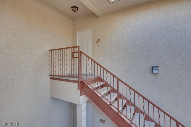 1008 Domnus ln Lane 201, Las Vegas, NV 89144