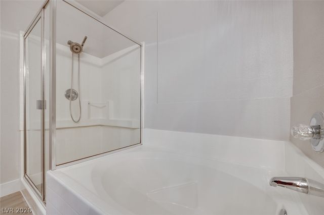 1008 Domnus ln Lane 201, Las Vegas, NV 89144