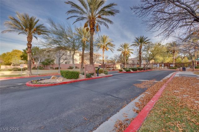 1008 Domnus ln Lane 201, Las Vegas, NV 89144