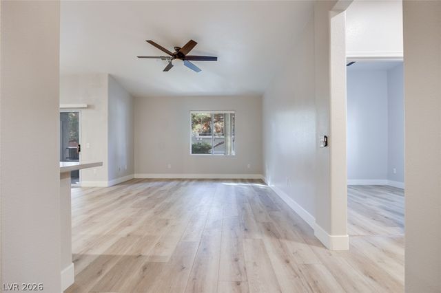 1008 Domnus ln Lane 201, Las Vegas, NV 89144