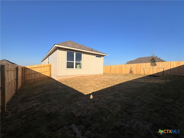 417 University Avenue, Troy, TX 76579