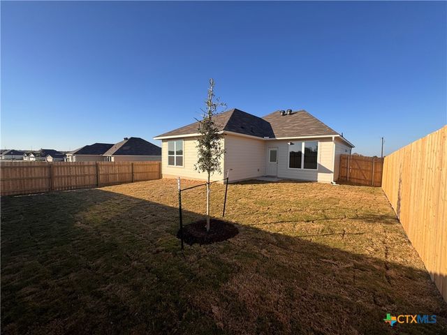 417 University Avenue, Troy, TX 76579