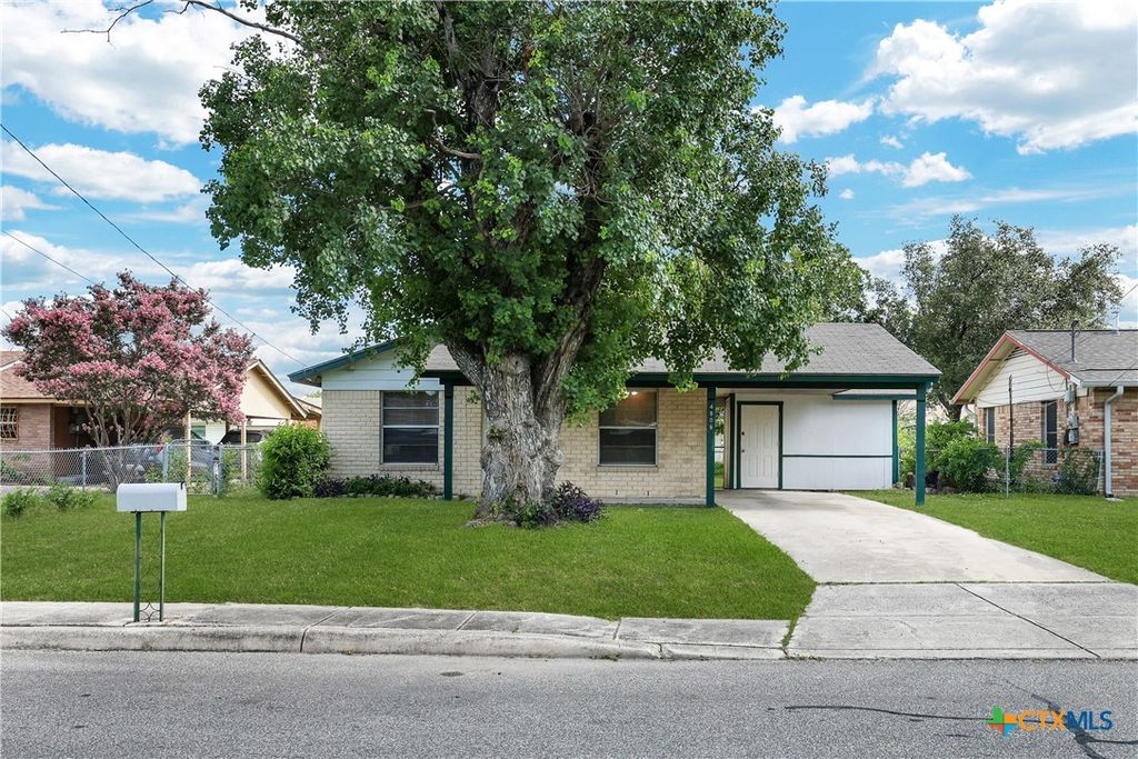 4806 Luz Avenue, San Antonio, TX 78237