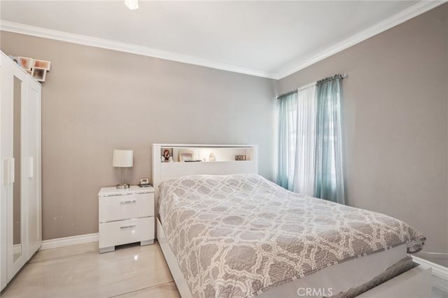 6545 Kraft Avenue, North Hollywood, CA 91606