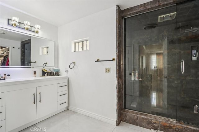 6545 Kraft Avenue, North Hollywood, CA 91606