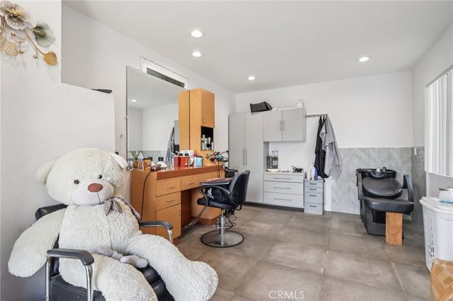 6545 Kraft Avenue, North Hollywood, CA 91606