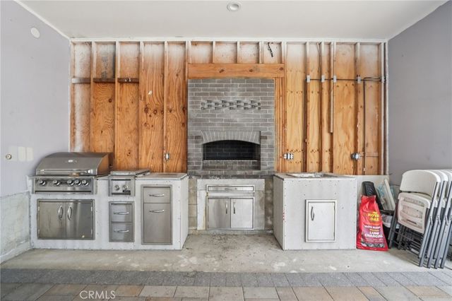6545 Kraft Avenue, North Hollywood, CA 91606