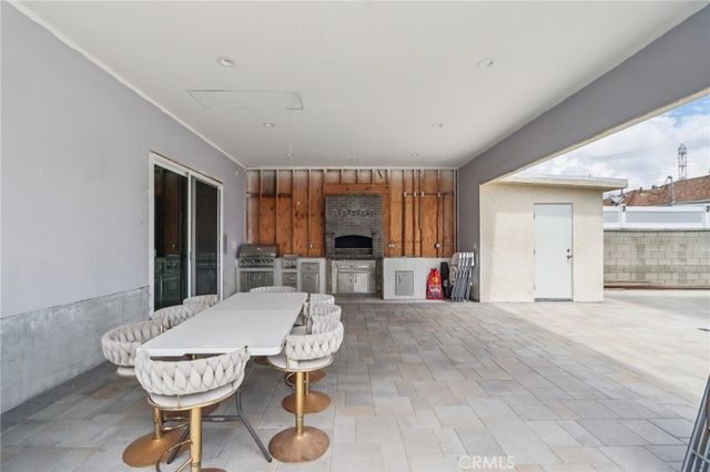 6545 Kraft Avenue, North Hollywood, CA 91606