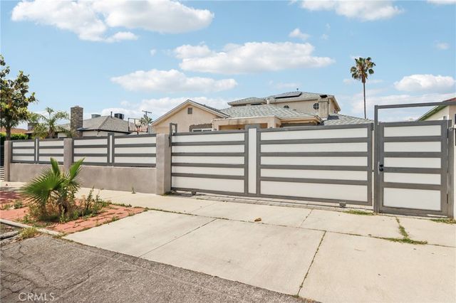6545 Kraft Avenue, North Hollywood, CA 91606