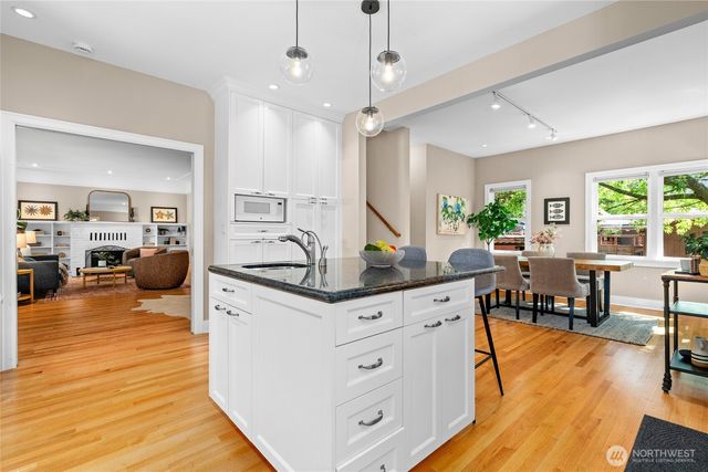 7716 30th Avenue NW, Seattle, WA 98177