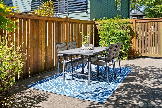 7716 30th Avenue NW, Seattle, WA 98177