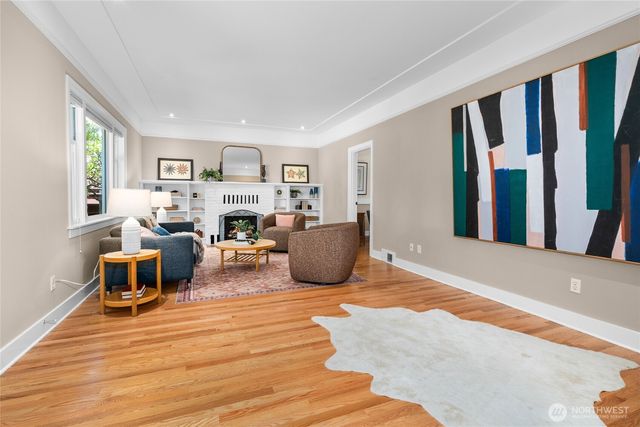 7716 30th Avenue NW, Seattle, WA 98177