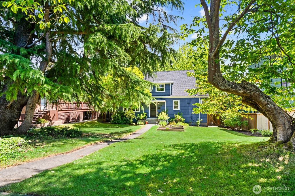 7716 30th Avenue NW, Seattle, WA 98177