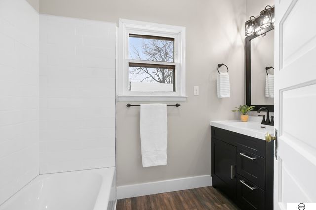 319 S 30Th Street, Lincoln, NE 68510