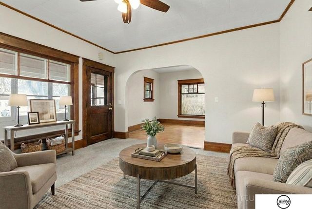 319 S 30Th Street, Lincoln, NE 68510