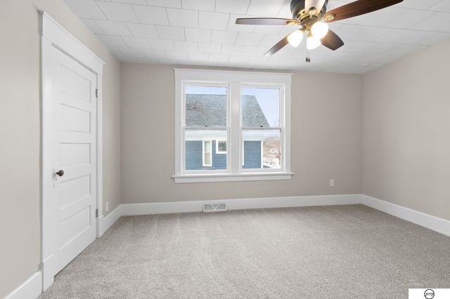 319 S 30Th Street, Lincoln, NE 68510