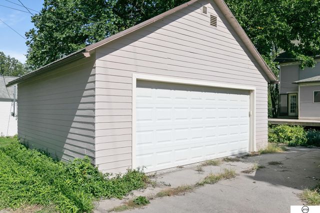 319 S 30Th Street, Lincoln, NE 68510