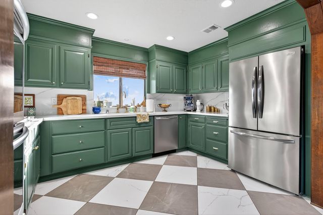 2348 Eilers Ln, Lodi, CA 95242