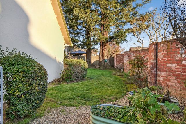 2348 Eilers Ln, Lodi, CA 95242