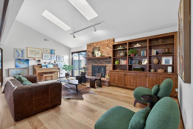 2348 Eilers Ln, Lodi, CA 95242