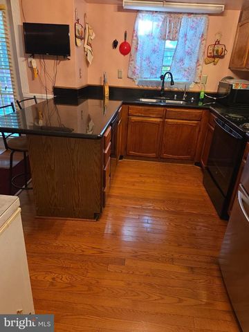 11807 FLORA LN, Bowie, MD 20721